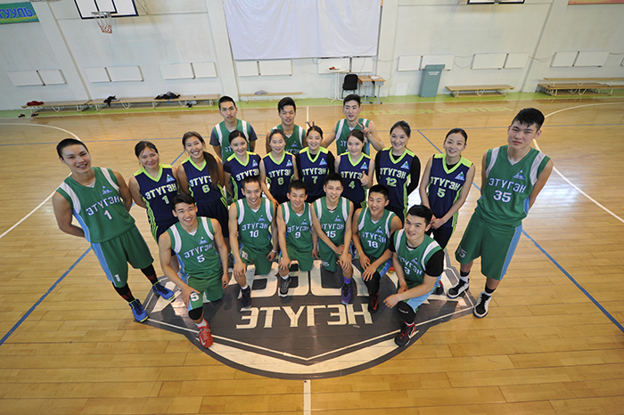 Мэргэжлийн тамирчдыг “намнав”